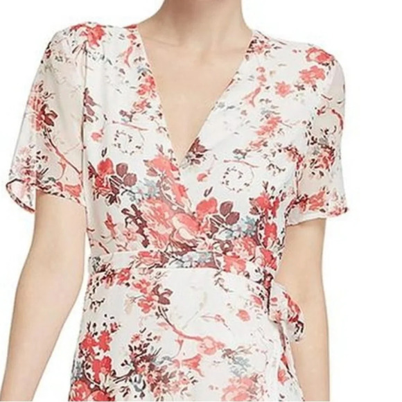 BARDOT NWOT Floral Short Sleeve Wrap‎ Dress - Picture 3 of 11